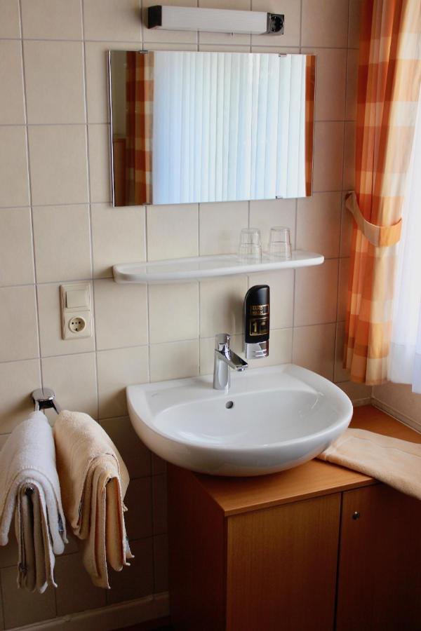 Hotel Gasthof Klusmeyer 빌레펠트 외부 사진